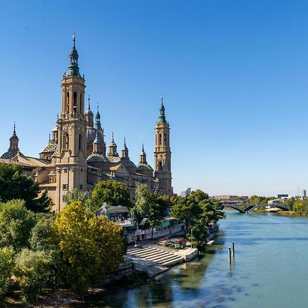 A Orillas Del Pilar Con Parking Zaragoza Luaran gambar